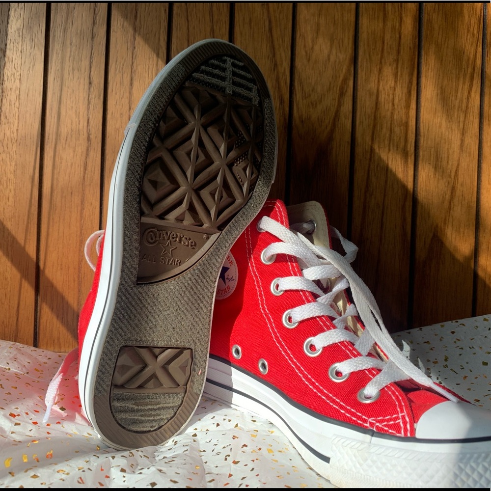 Size 6 converse high tops